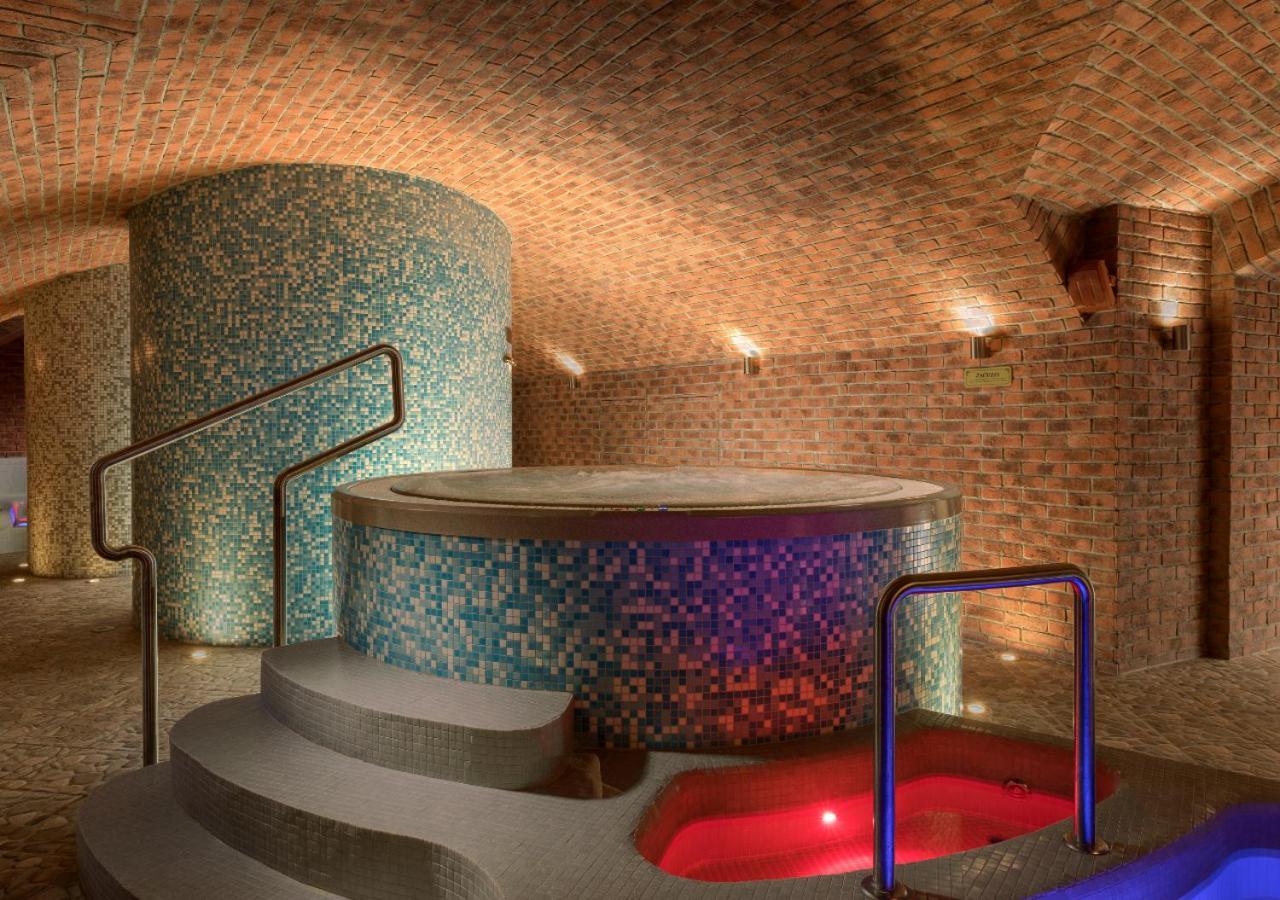 Hotel Gino Park Palace Považská Bystrica Eksteriør bilde