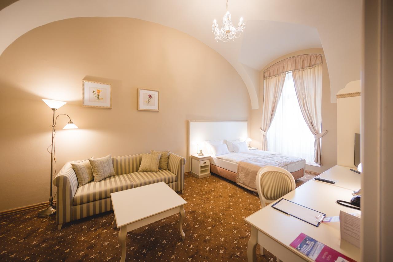 Hotel Gino Park Palace Považská Bystrica Eksteriør bilde