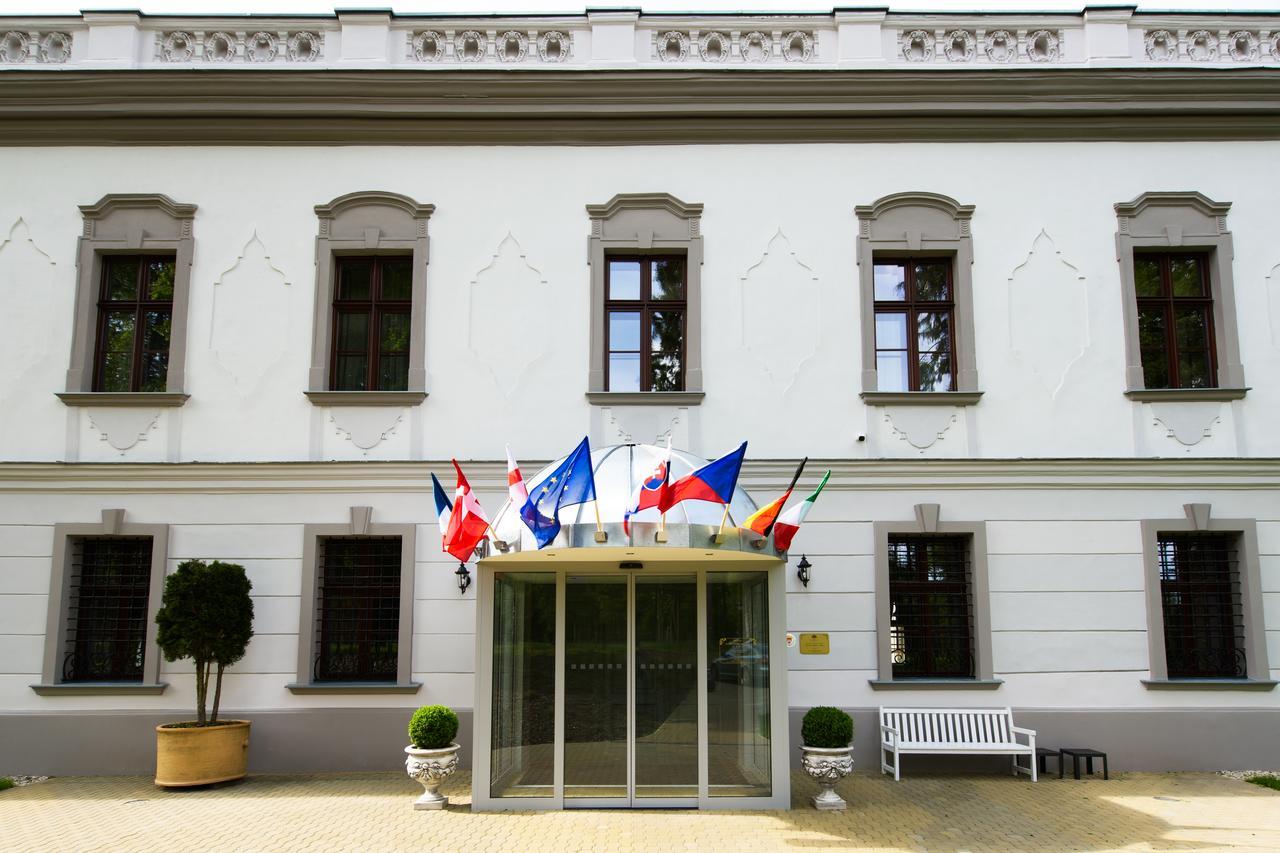 Hotel Gino Park Palace Považská Bystrica Eksteriør bilde